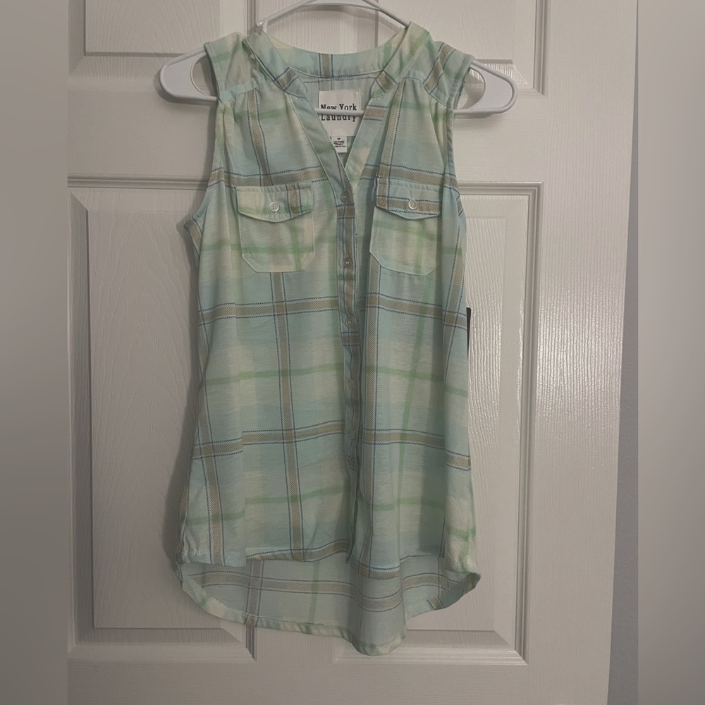 Woman’s Sleeveless Blouse